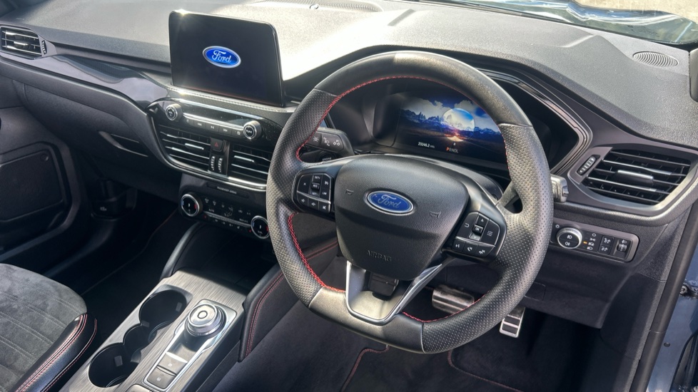 Ford Kuga 2.5 FHEV ST-Line X Edition 5dr CVT Hybrid Estate - Image 17