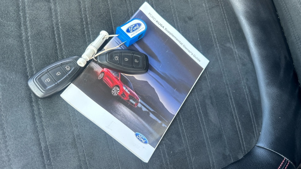 Ford Kuga 2.5 FHEV ST-Line X Edition 5dr CVT Hybrid Estate - Image 9