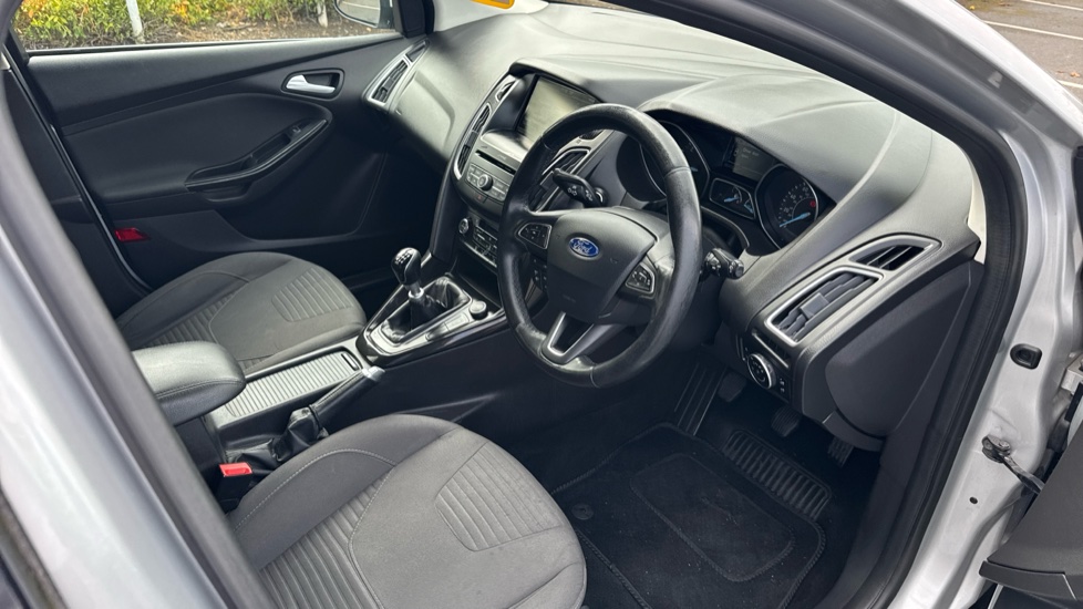 Ford Focus 1.5 TDCi 120 Titanium 5dr Diesel Hatchback - Image 11