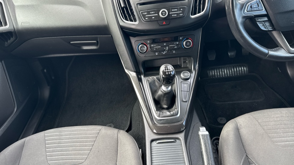 Ford Focus 1.5 TDCi 120 Titanium 5dr Diesel Hatchback - Image 13