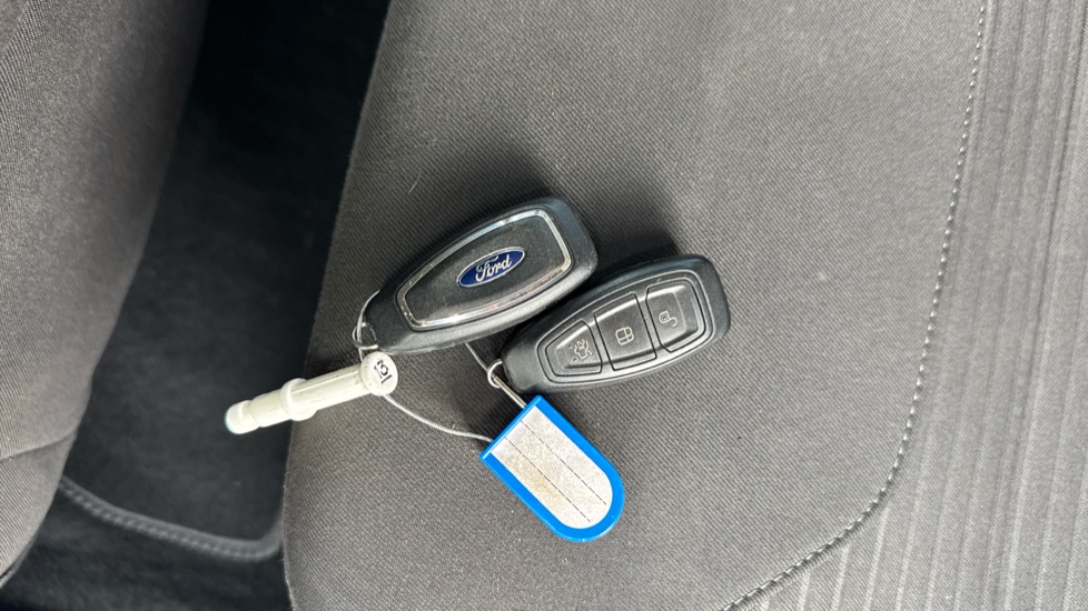 Ford Focus 1.5 TDCi 120 Titanium 5dr Diesel Hatchback - Image 20