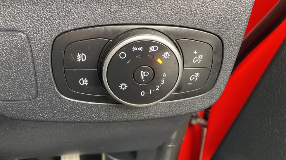 Ford Puma 1.0 EcoBoost Hybrid mHEV ST-Line X 5dr Petrol Hatchback - Image 34