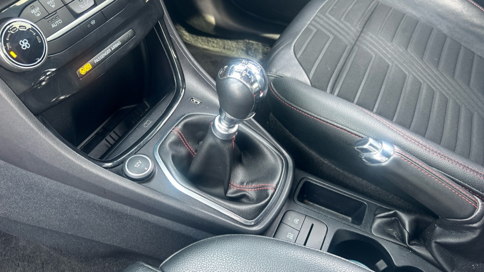 Ford Puma 1.0 EcoBoost Hybrid mHEV ST-Line X 5dr Petrol Hatchback - Image 16