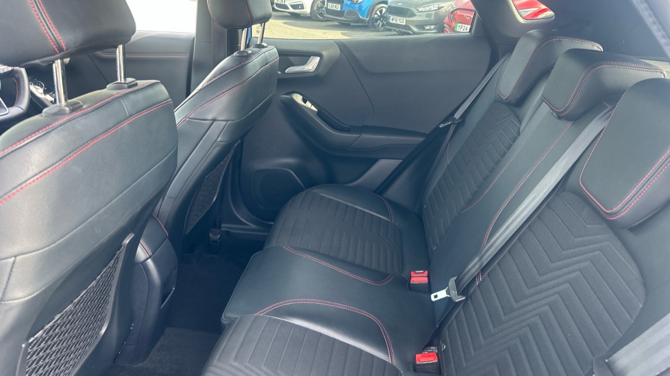 Ford Puma 1.0 EcoBoost Hybrid mHEV ST-Line X 5dr Petrol Hatchback - Image 19