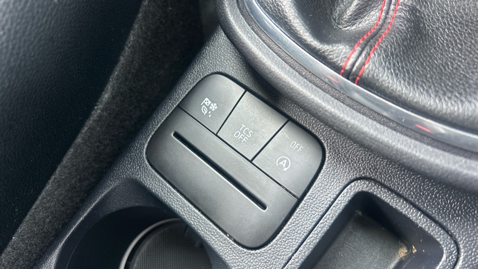 Ford Puma 1.0 EcoBoost Hybrid mHEV ST-Line X 5dr Petrol Hatchback - Image 26