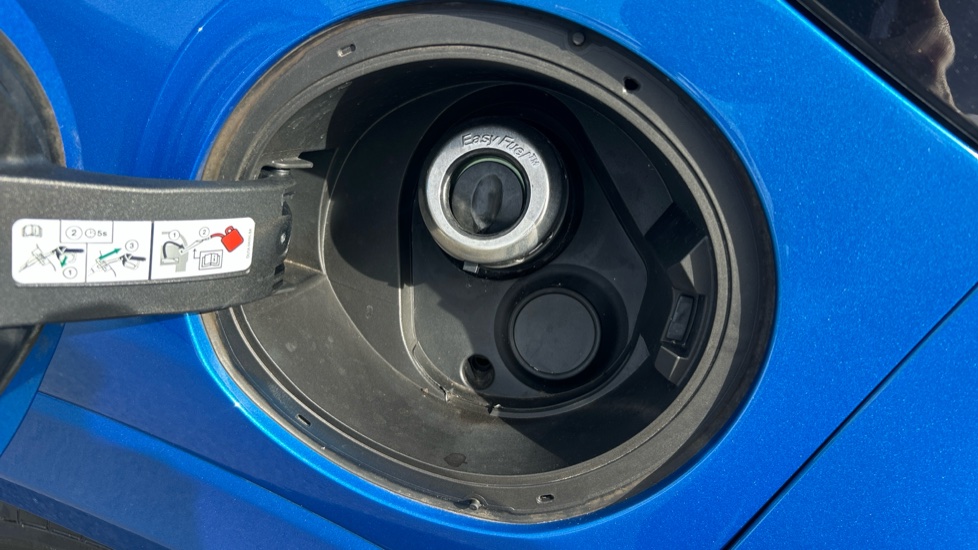 Ford Puma 1.0 EcoBoost Hybrid mHEV ST-Line X 5dr Petrol Hatchback - Image 36