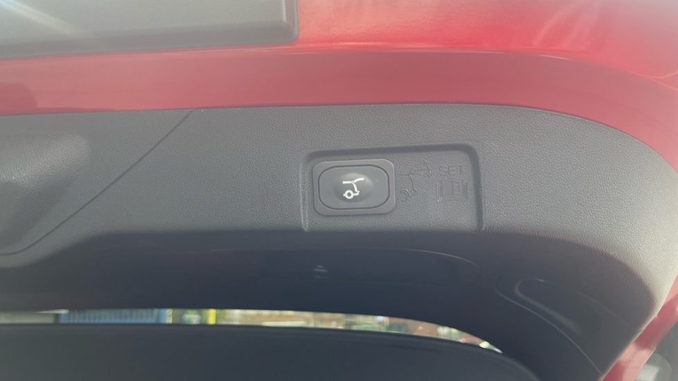 Ford Puma 1.0 EcoBoost Hybrid mHEV ST-Line X 5dr DCT Petrol Hatchback - Image 24