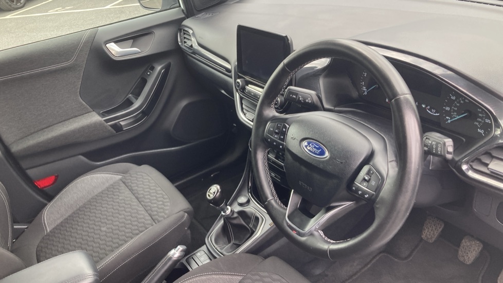 Ford Puma 1.0 EcoBoost Hybrid mHEV Titanium 5dr Petrol Hatchback - Image 17