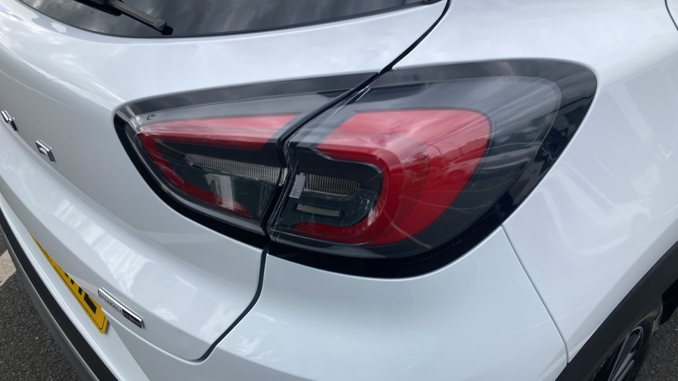 Ford Puma 1.0 EcoBoost Hybrid mHEV Titanium 5dr Petrol Hatchback - Image 28