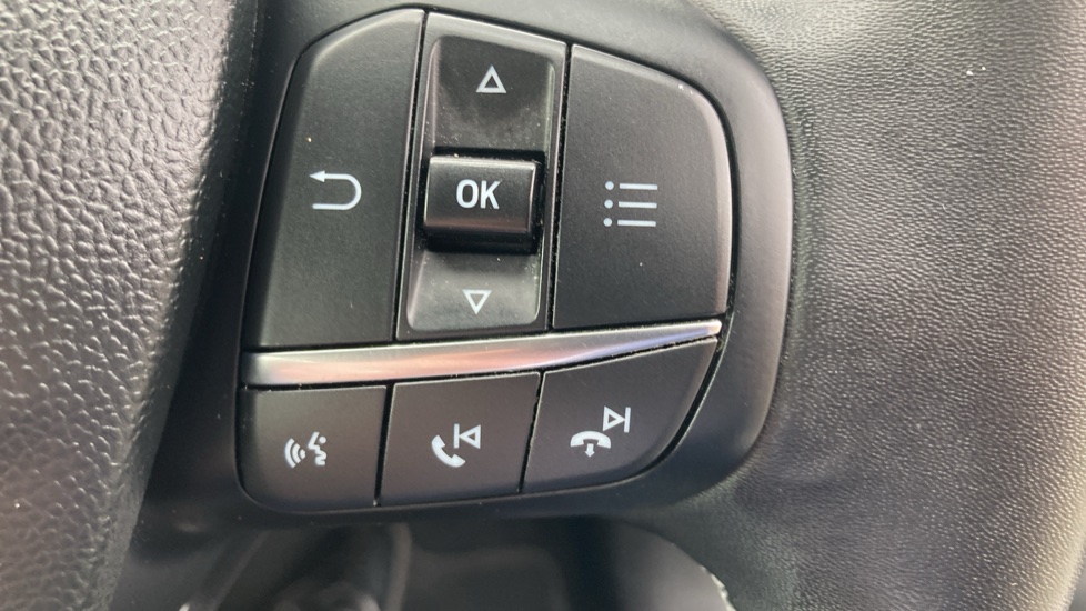 Ford Puma 1.0 EcoBoost Hybrid mHEV Titanium 5dr Petrol Hatchback - Image 34