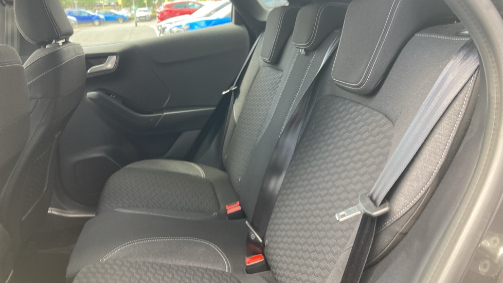 Ford Puma 1.0 EcoBoost Hybrid mHEV Titanium 5dr Petrol Hatchback - Image 19