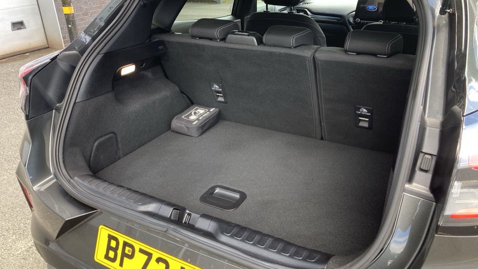 Ford Puma 1.0 EcoBoost Hybrid mHEV Titanium 5dr Petrol Hatchback - Image 27