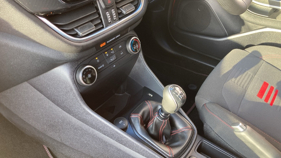 Ford Fiesta 1.0 EcoBoost ST-Line 5dr Petrol Hatchback - Image 18