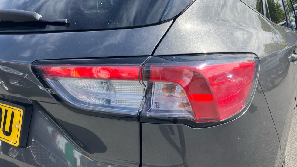 Ford Kuga 1.5 EcoBoost 150 ST-Line X Edition 5dr Petrol Estate - Image 23