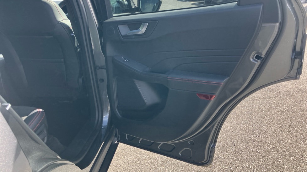 Ford Kuga 1.5 EcoBoost 150 ST-Line X Edition 5dr Petrol Estate - Image 40