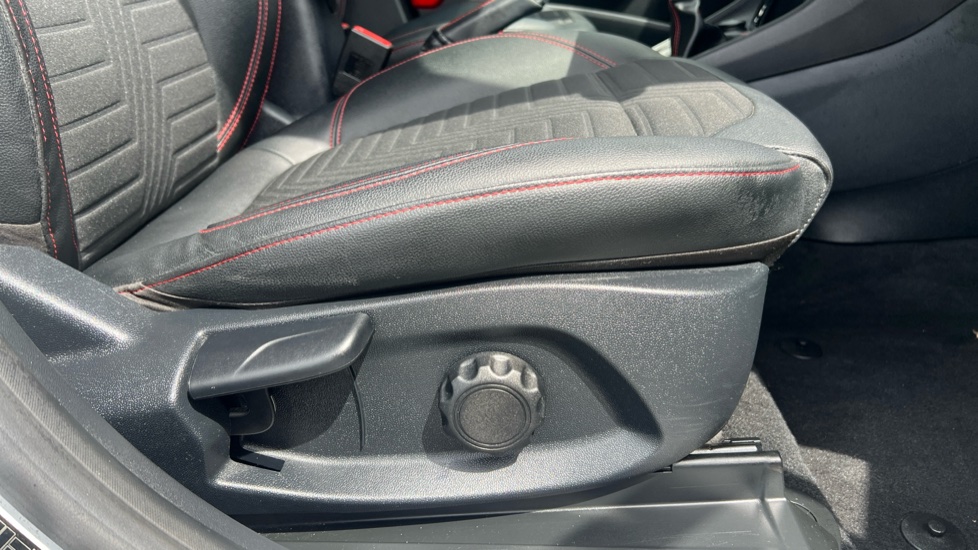 Ford Puma 1.0 EcoBoost Hybrid mHEV 155 ST-Line X 5dr Petrol Hatchback - Image 23
