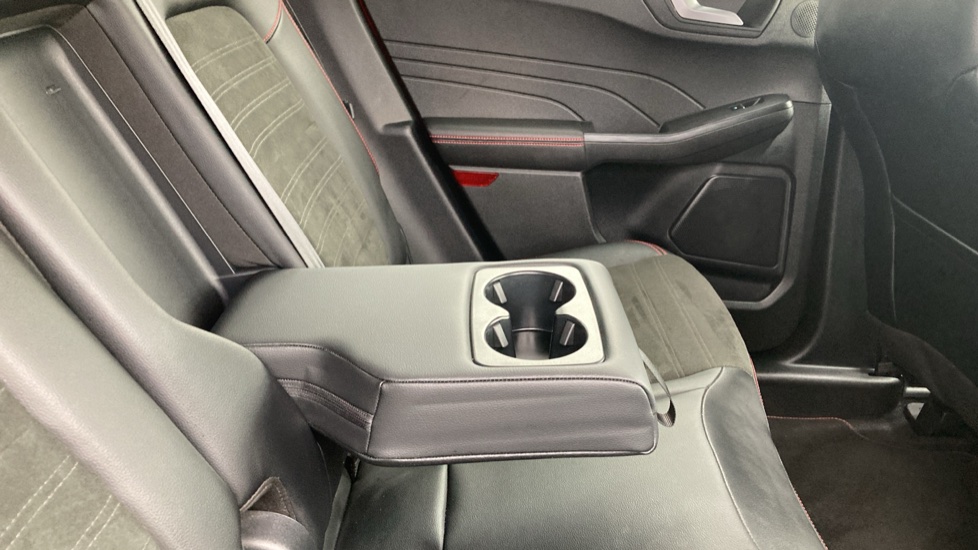 Ford Kuga 2.5 FHEV ST-Line Edition 5dr CVT Hybrid Estate - Image 42
