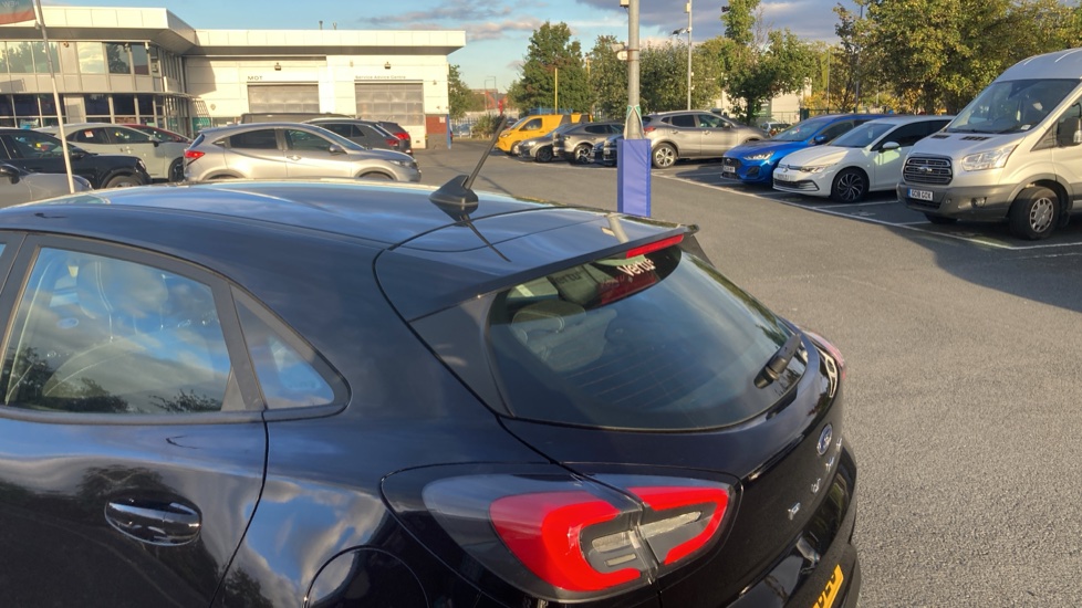 Ford Puma 1.0 EcoBoost Hybrid mHEV Titanium 5dr Petrol Hatchback - Image 35