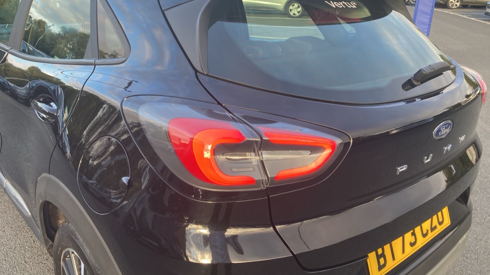 Ford Puma 1.0 EcoBoost Hybrid mHEV Titanium 5dr Petrol Hatchback - Image 44