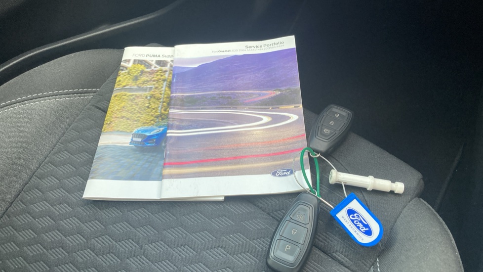 Ford Puma 1.0 EcoBoost Hybrid mHEV Titanium 5dr Petrol Hatchback - Image 9