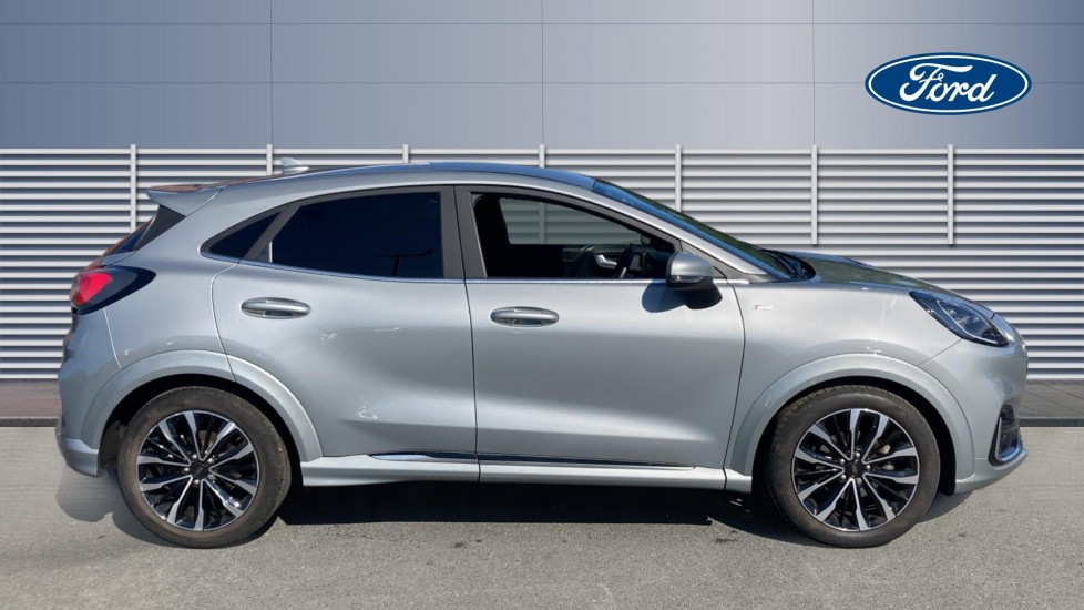 Ford Puma 1.0 EcoBoost Hybrid mHEV 155 ST-Line Vignale 5dr Petrol Hatchback - Image 5