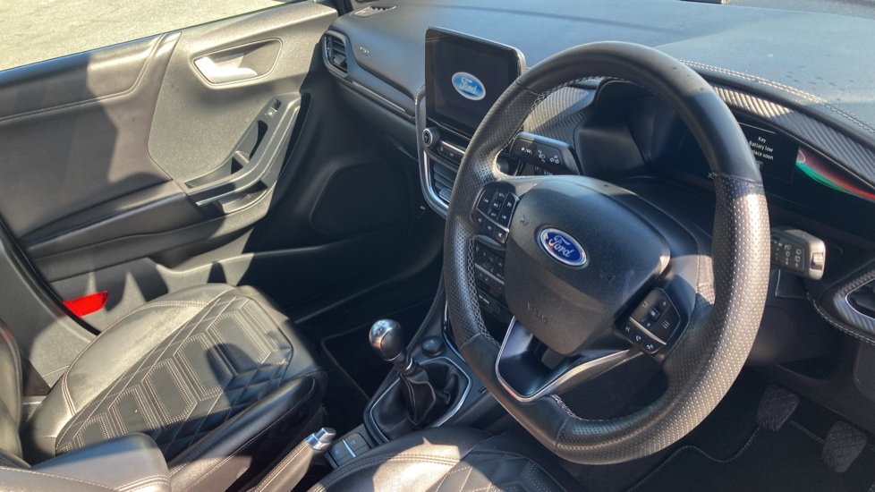 Ford Puma 1.0 EcoBoost Hybrid mHEV 155 ST-Line Vignale 5dr Petrol Hatchback - Image 16