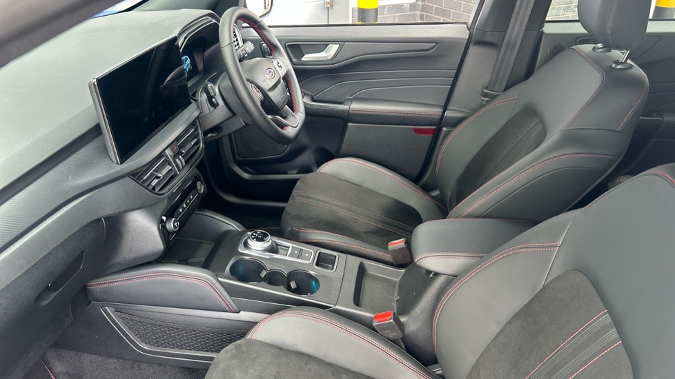 Ford Kuga 2.5 FHEV ST-Line X 5dr CVT Hybrid Estate - Image 9