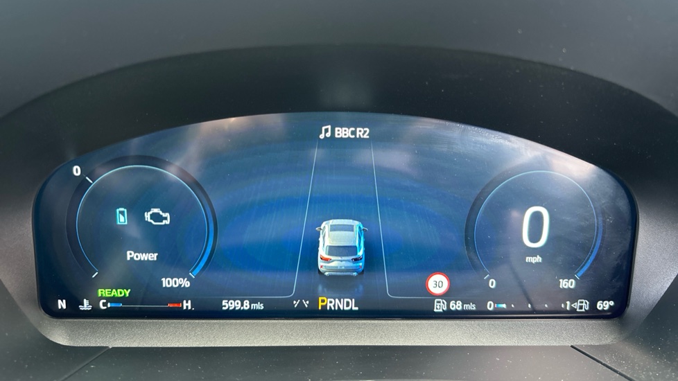 Ford Kuga 2.5 FHEV ST-Line X 5dr CVT Hybrid Estate - Image 18