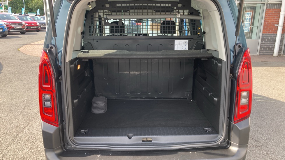 Citroen Berlingo M Petrol 1.2 PureTech 110ps Plus [5 seat] - Image 4