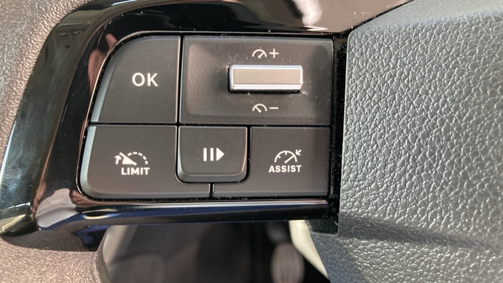 Citroen Berlingo M Petrol 1.2 PureTech 110ps Plus [5 seat] - Image 34