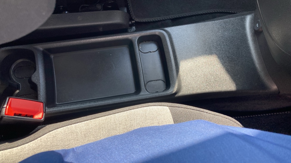 Citroen Berlingo M Petrol 1.2 PureTech 110ps Plus [5 seat] - Image 40