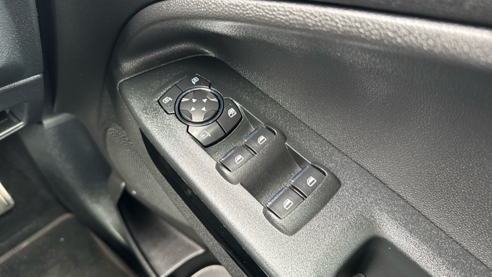 Ford EcoSport 1.0 EcoBoost 125 ST-Line 5dr Auto Petrol Hatchback - Image 32