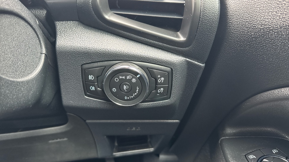 Ford EcoSport 1.0 EcoBoost 125 ST-Line 5dr Auto Petrol Hatchback - Image 33