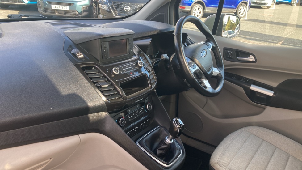 Ford Tourneo Connect 1.5 EcoBlue 120 Titanium 5dr Diesel Estate - Image 14