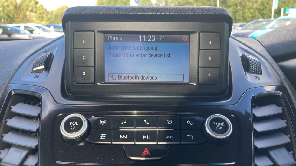Ford Tourneo Connect 1.5 EcoBlue 120 Titanium 5dr Diesel Estate - Image 9