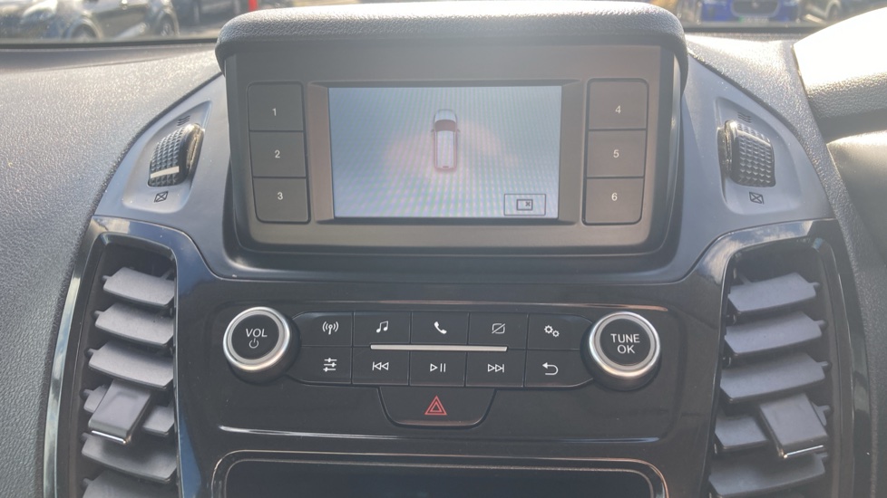 Ford Tourneo Connect 1.5 EcoBlue 120 Titanium 5dr Diesel Estate - Image 26