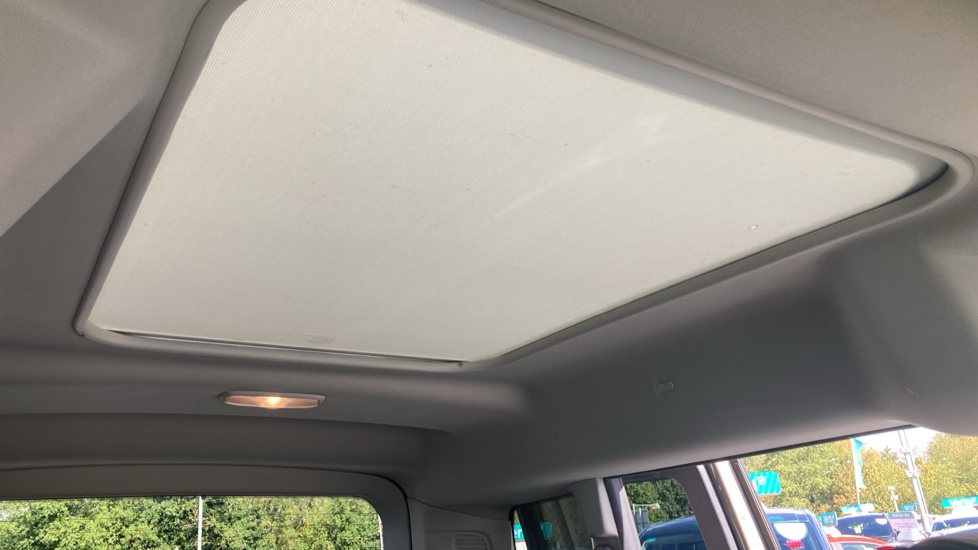 Ford Tourneo Connect 1.5 EcoBlue 120 Titanium 5dr Diesel Estate - Image 10