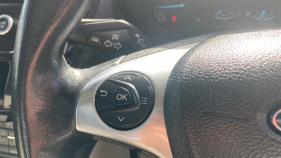 Ford Tourneo Connect 1.5 EcoBlue 120 Titanium 5dr Diesel Estate - Image 40