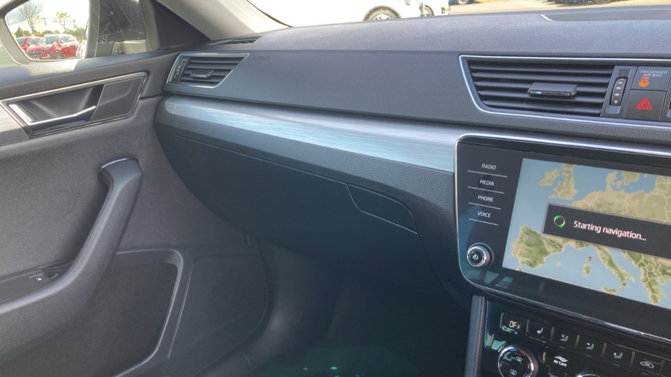 Skoda Superb 1.5 TSI SE Technology 5dr DSG Petrol Estate - Image 42