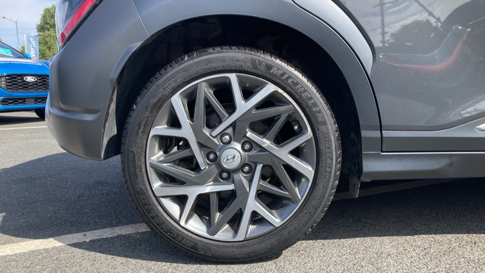 Hyundai KONA 1.6 GDi Hybrid Premium 5dr DCT Hybrid Hatchback - Image 7