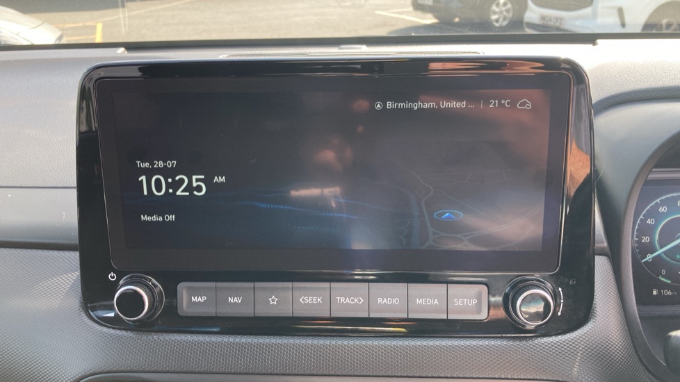 Hyundai KONA 1.6 GDi Hybrid Premium 5dr DCT Hybrid Hatchback - Image 16