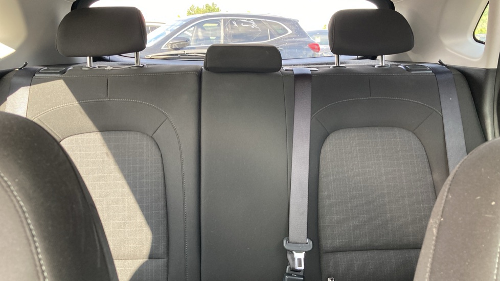 Hyundai KONA 1.6 GDi Hybrid Premium 5dr DCT Hybrid Hatchback - Image 19