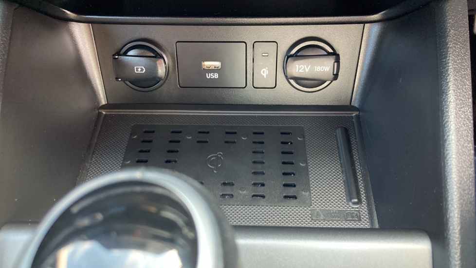 Hyundai KONA 1.6 GDi Hybrid Premium 5dr DCT Hybrid Hatchback - Image 40