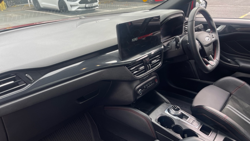 Ford Focus ST 2.3 EcoBoost ST 5dr Auto Petrol Estate - Image 15