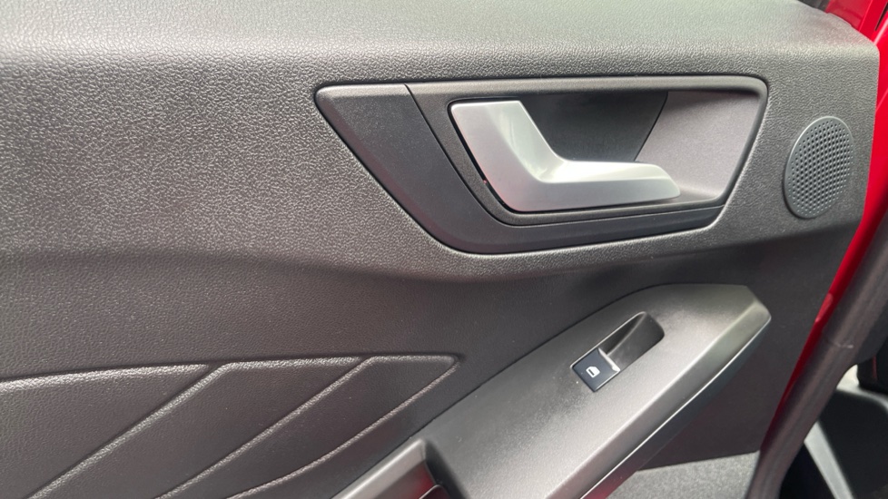 Ford Focus ST 2.3 EcoBoost ST 5dr Auto Petrol Estate - Image 27