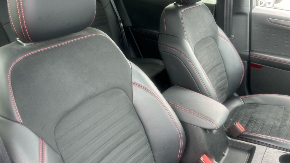 Ford Kuga 2.0 EcoBlue 190 ST-Line X 5dr Auto AWD Diesel Estate - Image 28