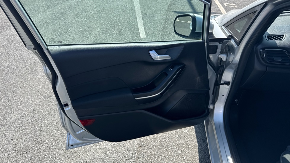 Ford Fiesta 1.0 EcoBoost Titanium 5dr Petrol Hatchback - Image 28