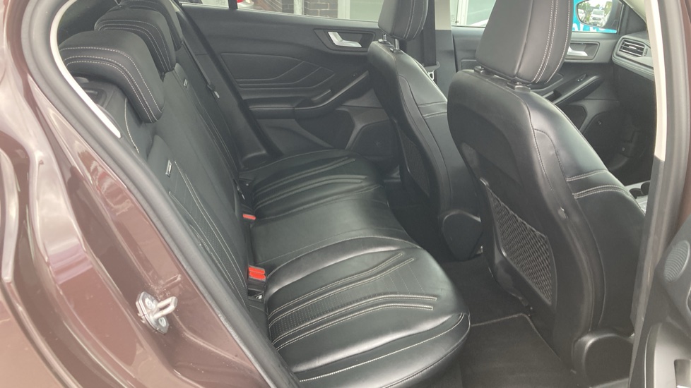 Ford Focus Vignale 2.0 EcoBlue 5dr Auto Diesel Hatchback - Image 23
