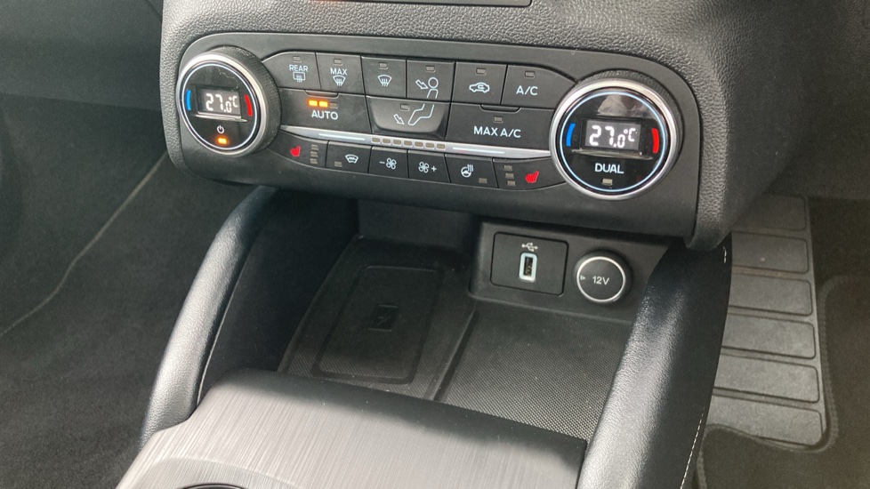 Ford Focus Vignale 2.0 EcoBlue 5dr Auto Diesel Hatchback - Image 15