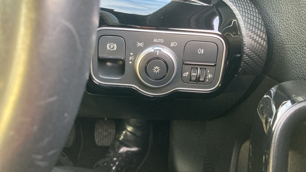 Mercedes-Benz A-Class A180 SE Executive 5dr Petrol Hatchback - Image 28